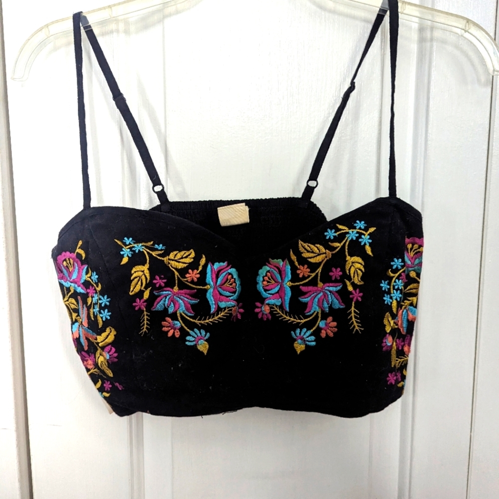 Embroidered Crop Top